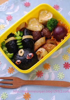 ブラッキーの簡単キャラおにぎり☆ポケモン-レシピのメイン写真
