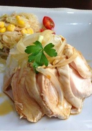 ★３ステップ★蒸し鶏 ナンプラーソース-レシピのメイン写真