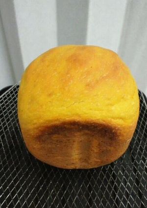 ＨＢでかぼちゃたっぷりの食パン-レシピのメイン写真