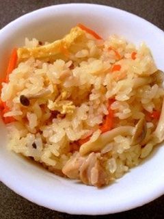 鶏肉とキノコの炊き込みご飯-レシピのメイン写真