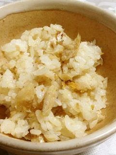 残った鯛の塩焼きで混ぜご飯アレンジ-レシピのメイン写真