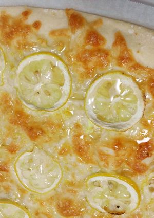 ﾚﾓﾝと蜂蜜ヘルシーピザ500ｶﾛﾘｰ-レシピのメイン写真