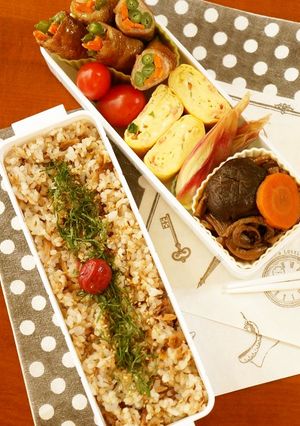 梅かつお飯弁当♬-レシピのメイン写真