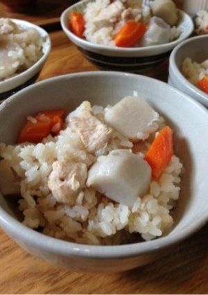 鶏里芋ごはん-レシピのメイン写真