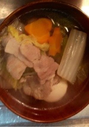 昆布だし☆白菜 豚 里芋 お腹満足スープ-レシピのメイン写真