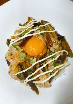 ✿豚バラとナスの豚キムチマヨがけ丼✿-レシピのメイン写真