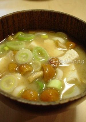【おみそ汁】豆腐となめこのお味噌汁-レシピのメイン写真