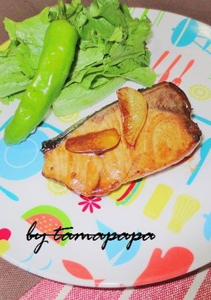 簡単☆ぶりのバルサミコ酢♪にんにくソテー-レシピのメイン写真