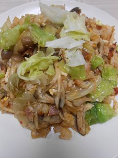 きのこ類、レタス入りバター風味焼き飯-レシピのメイン写真