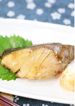 減塩醤油で塩分控えめ✣鰤の照り焼き-レシピのメイン写真