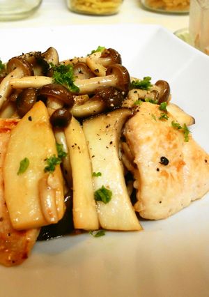 *塩麹で*鶏むね肉のきのこソテー*-レシピのメイン写真