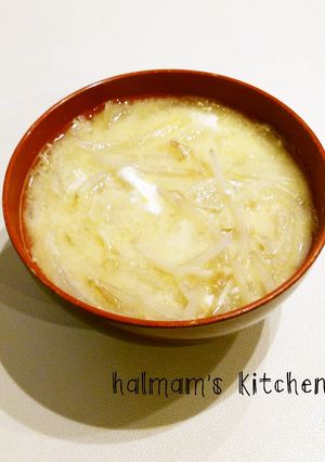 ＊節約☆卵玉葱もやしのほっこり味噌汁＊-レシピのメイン写真