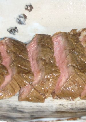 輸入ステーキ肉で豪華ローストビーフ-レシピのメイン写真