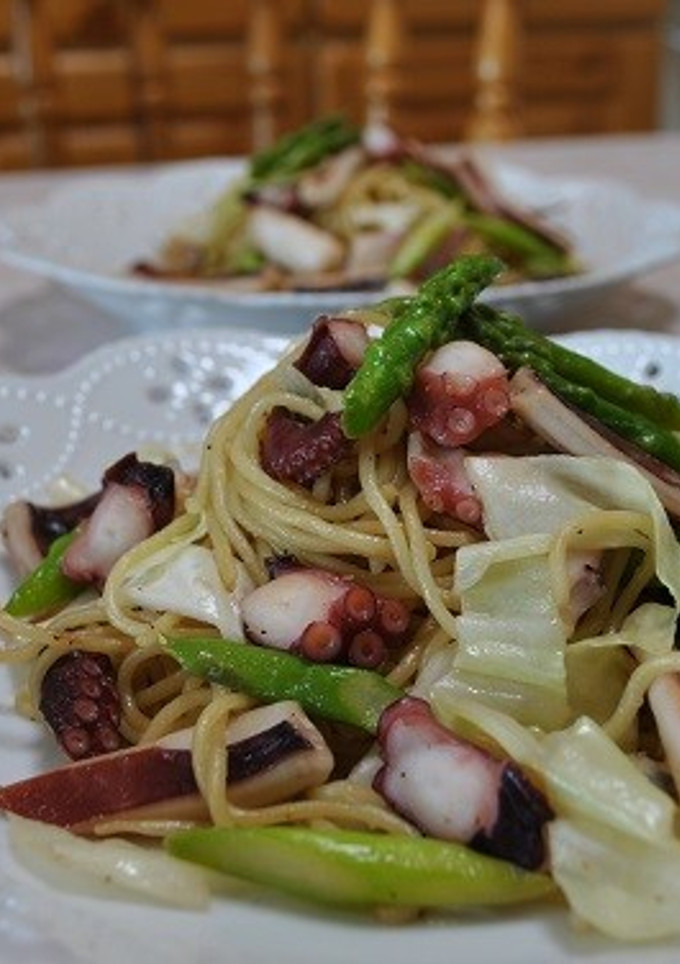 タコとイカとアスパラの焼きそば-レシピのメイン写真