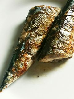フライパンでふっくら!さんまの塩焼き-レシピのメイン写真