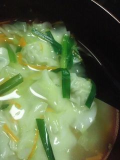 餃子の残りでワンタンスープ-レシピのメイン写真