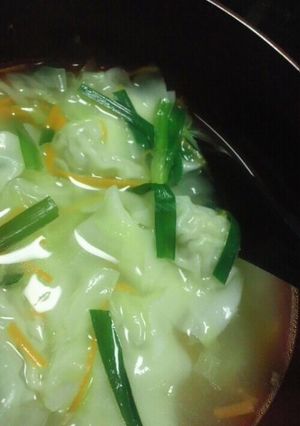 餃子の残りでワンタンスープ-レシピのメイン写真
