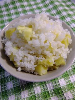 簡単!さつまいも☆白い炊き込みご飯-レシピのメイン写真