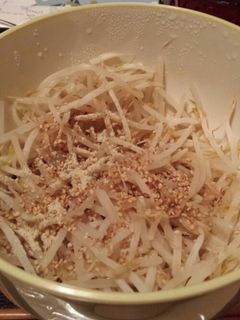 レンジ:もやしの牛ダシダ胡麻胡麻油和え-レシピのメイン写真