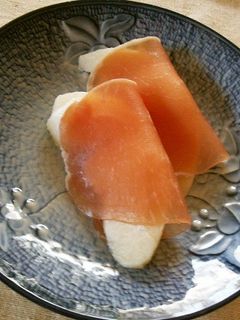 生ハムでリンゴとクリームチーズ巻き-レシピのメイン写真