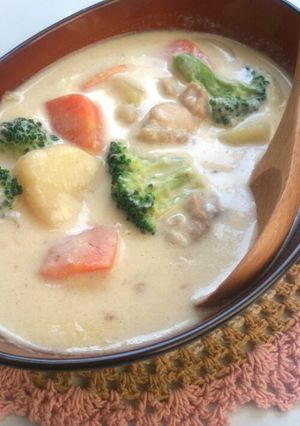 ミルクたっぷりのクリームシチュー-レシピのメイン写真
