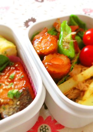 お弁当♪レンジで甘辛人参･いんげん竹輪-レシピのメイン写真