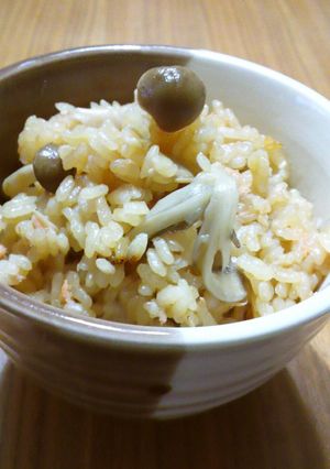 きのこと鮭の炊込みご飯-レシピのメイン写真