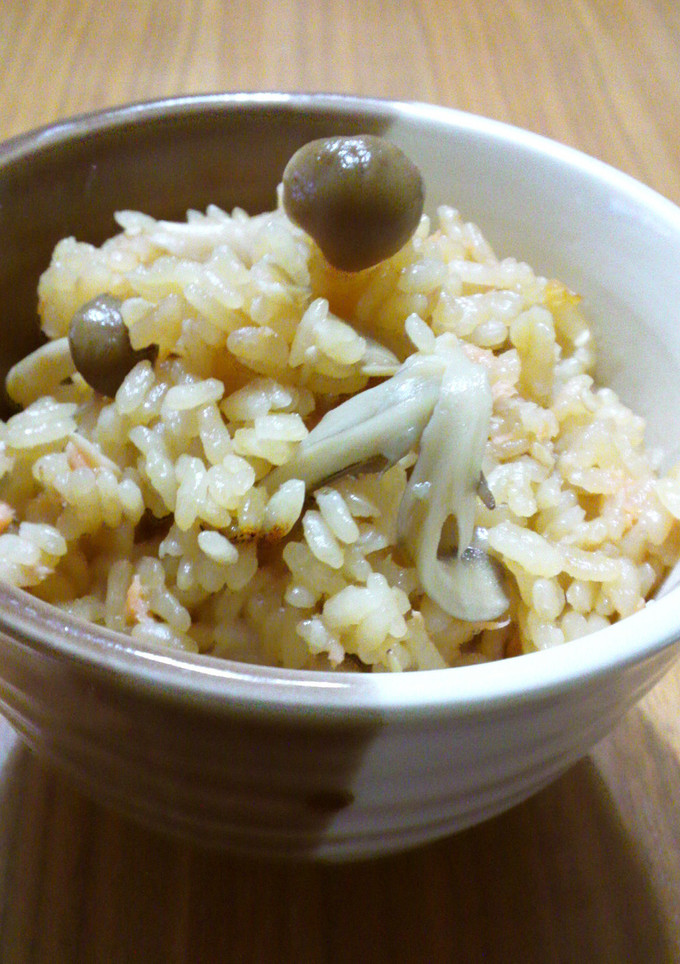 きのこと鮭の炊込みご飯-レシピのメイン写真