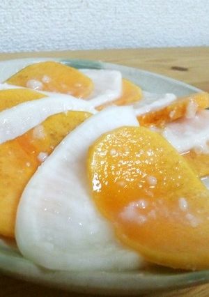 柿とカブ塩麹で浅漬け-レシピのメイン写真