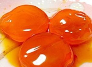 炊きたての白ご飯に！卵の黄身の醤油漬け-レシピのメイン写真