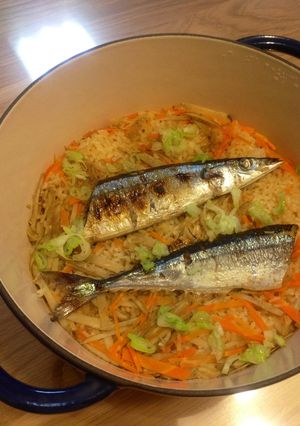 秋の楽しみ♫秋刀魚の炊き込みご飯-レシピのメイン写真
