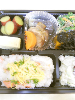 炊飯器煮豚入り鮭ちらし弁当-レシピのメイン写真