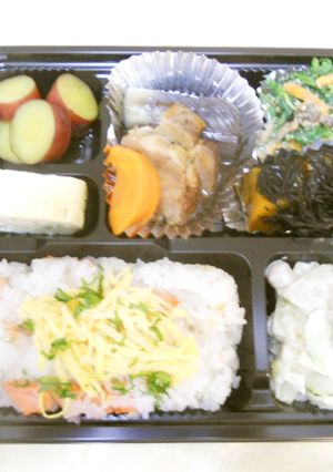 炊飯器煮豚入り鮭ちらし弁当-レシピのメイン写真