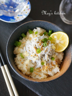 簡単&絶品♪手抜きしたい時にも☆しらす丼-レシピのメイン写真
