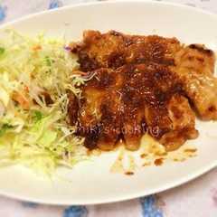 รูปของ 夕飯に豚肉のオニオンソースソテー☆写真付