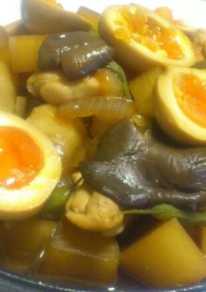 ひらたけと鶏肉の具沢山煮物with煮玉子-レシピのメイン写真