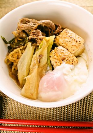 うちの肉豆腐はごはんがすすんで困る-レシピのメイン写真