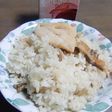 市販の炊き込みご飯に、赤ワイン数滴