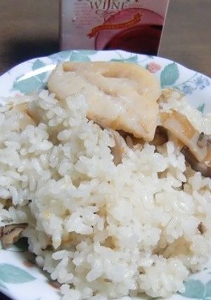 市販の炊き込みご飯に、赤ワイン数滴-レシピのメイン写真