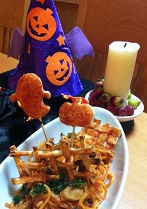 パンを編んで焼くだけ！ハロウィンデコ✩-レシピのメイン写真