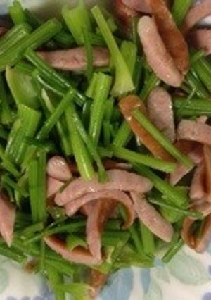セロリとウィンナー炒め-レシピのメイン写真