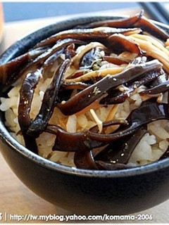 黑菇醬蓋飯.柯媽媽の植物燕窩-レシピのメイン写真
