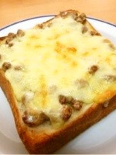 ズボラメシ納豆トースト(o^^o)-レシピのメイン写真