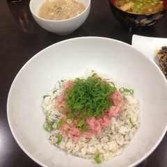 茗荷入り酢飯でネギトロ丼-レシピのメイン写真