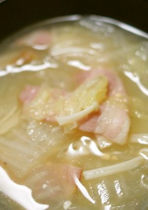 白菜とベーコン、春雨の味噌汁-レシピのメイン写真