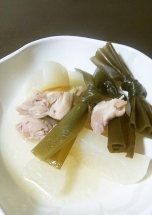 ☆おでん風味☆鶏肉・大根・昆布の煮物-レシピのメイン写真