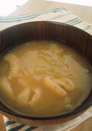 油揚げとキャベツの味噌汁-レシピのメイン写真