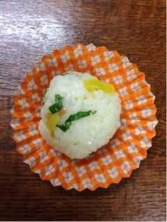 ☆彩りキレイなおにぎり☆-レシピのメイン写真