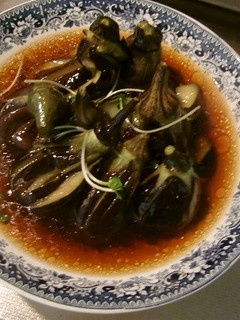 家庭菜園の秋茄子で、カイワレ入り茶筅なす-レシピのメイン写真