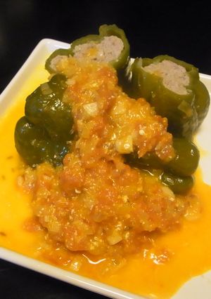 丸ごとピーマンの肉詰め-レシピのメイン写真